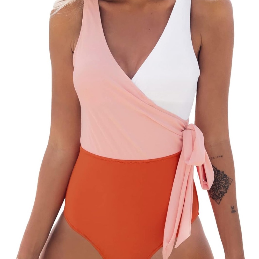 Cupshe Colorblock Swimsuit with Wrap Detail